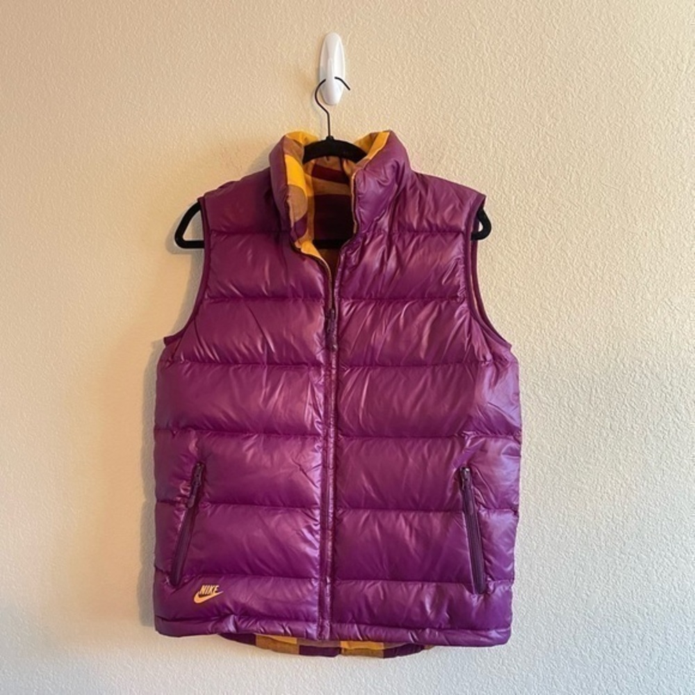 Nike Reversible Purple Yellow Plaid Down Filled Vest Women’s Size Medium - Picture 1 of 10